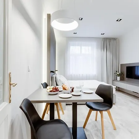 Lampi Hotel Praga