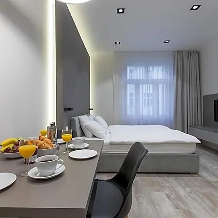 Lampi Hotel Praha