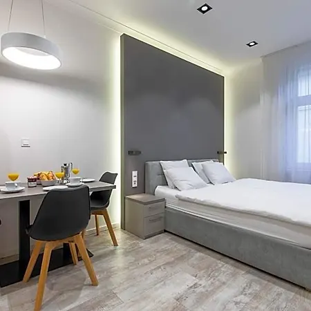 Lampi Hotel 2*